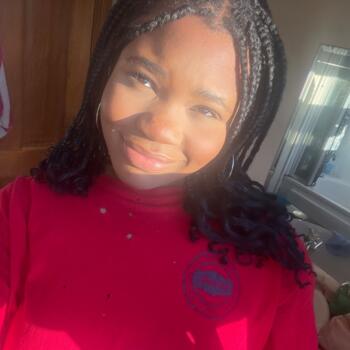 Babysitter in Dundalk: Esther