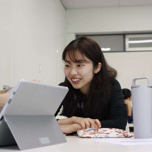 Babysitter in Adelaide: Ida