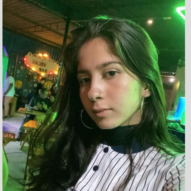 Babysitter in Santos: Victoria