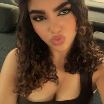 Babysitter in Bucharest: Malak