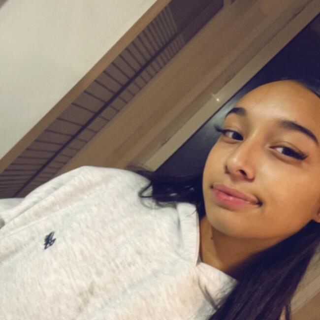 Babysitter in Les Pavillons-sous-Bois: Manel