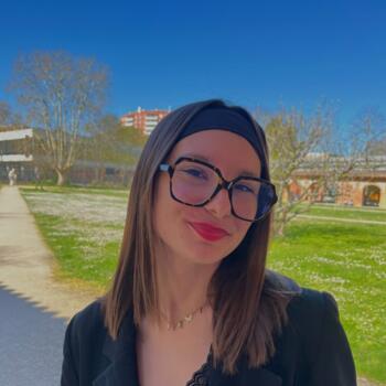 Babysitter Saint-Alban: Jade