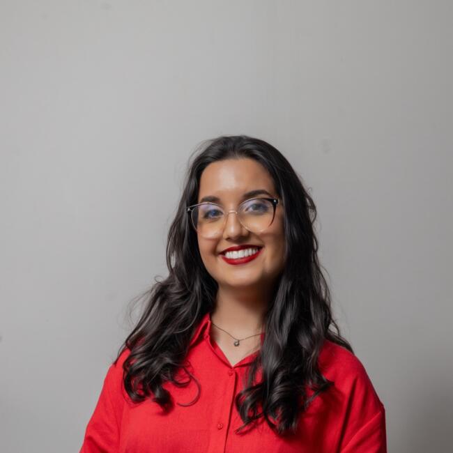 Babysitter in London: Thainara