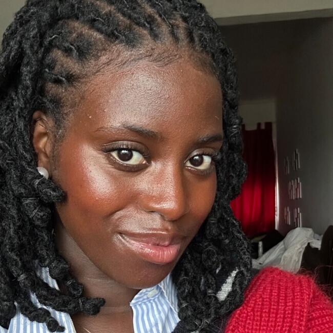 Babysitter in São Domingos de Rana: Debora