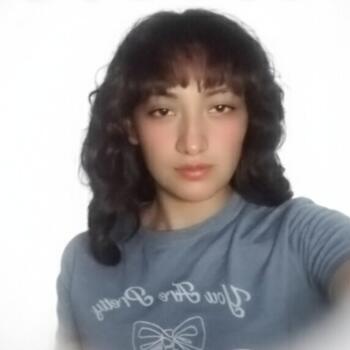 Babysitter in San José: Lucy Nely