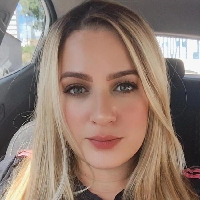 Emprego de babá em Varginha: Elisa