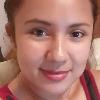 Babysitter in Guácima: Laura elena