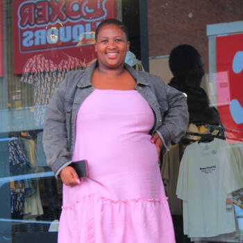 Babysitter in Newcastle: Snethemba