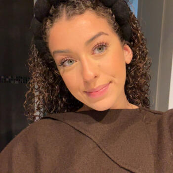 Babysitter in Antibes: Jasmine