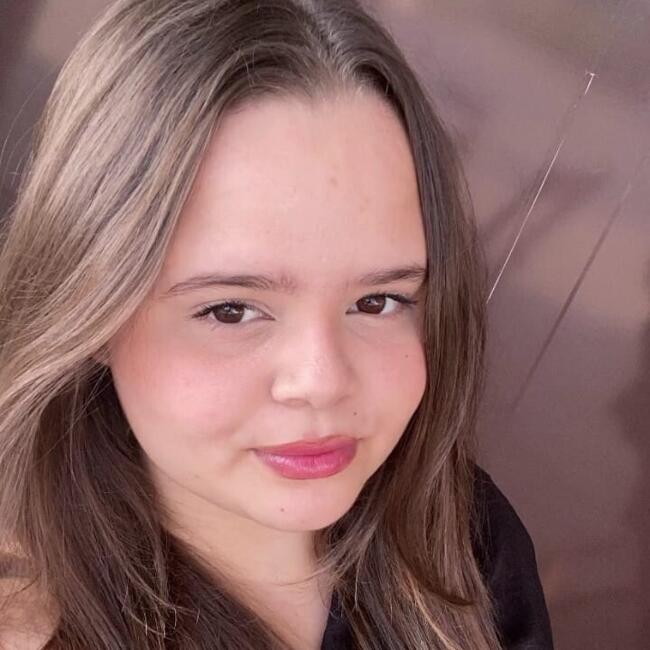 Babá em Fortaleza: Nicolly