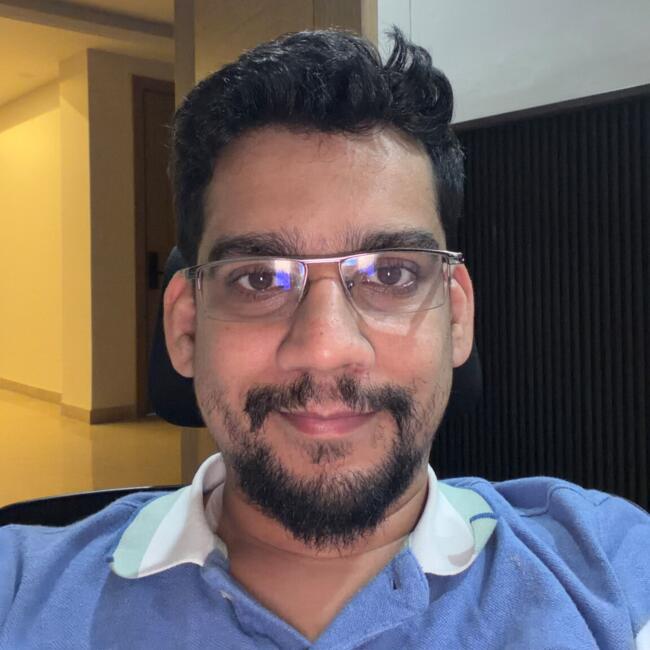 गुरुग्राम में बेबीसिटिंग की नौकरी: Deepank