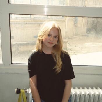 Babysitter in Fontainebleau: Victoria