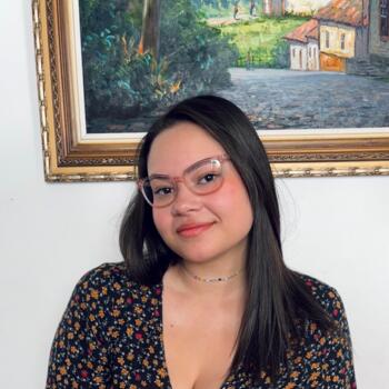 Babysitter in Nova Lima: Sara