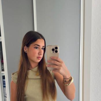 Baby-sitter Saint-Féliu-d'Avall: Justine