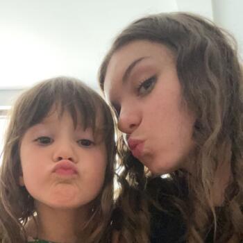 Babysitter in Tours: Lea