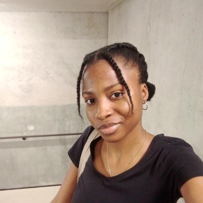 Baby-sitter in Nantes: Kylie