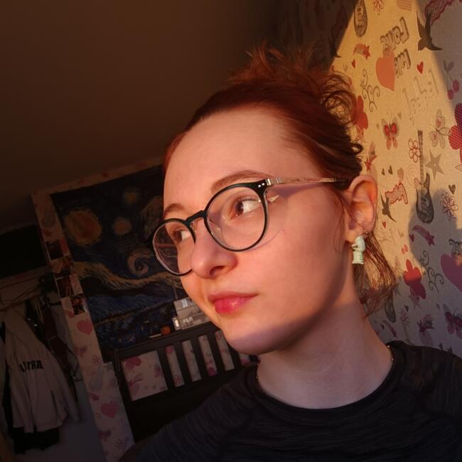 Baby-sitter in Courbevoie: Emy
