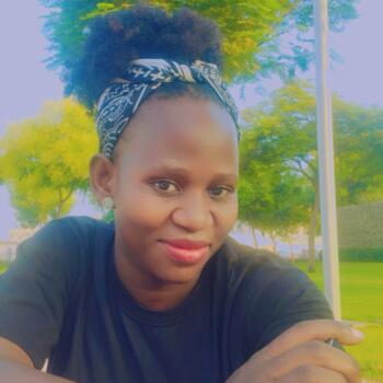 Niñera en Dubái: Maria nambiringe