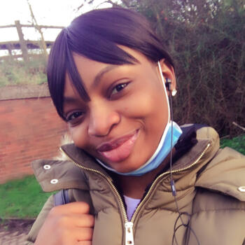 Babysitter Leigh: Gladys