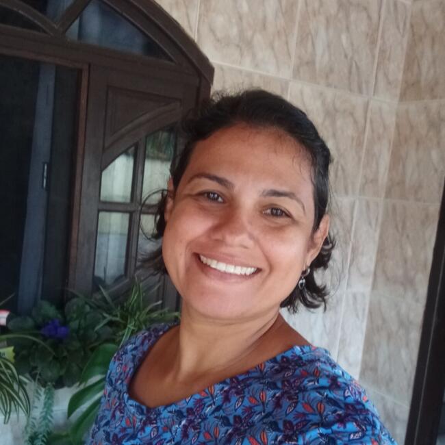 Babá em São Pedro da Aldeia: Izolina