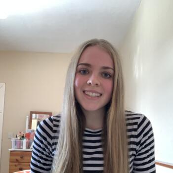 Babysitter in Aberdeen: Amy
