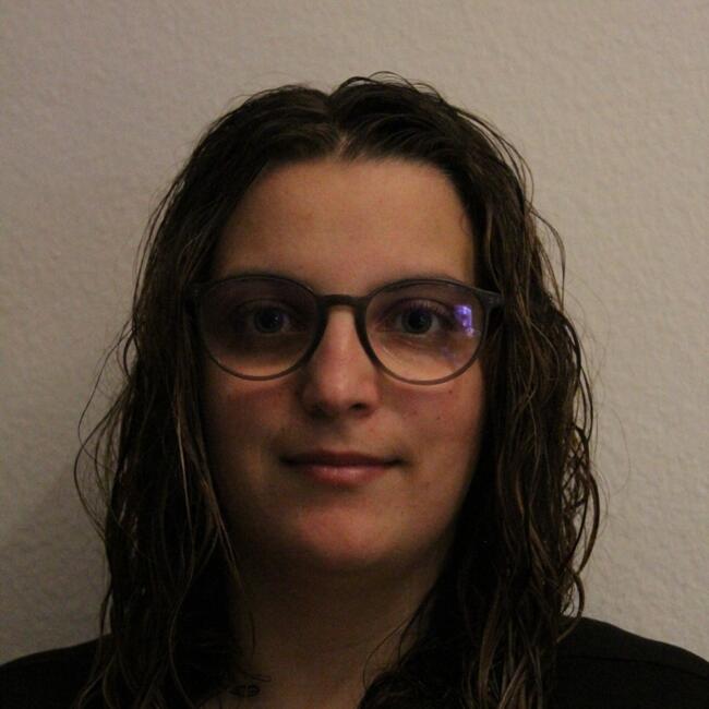 Babysitter a Olten: Laura