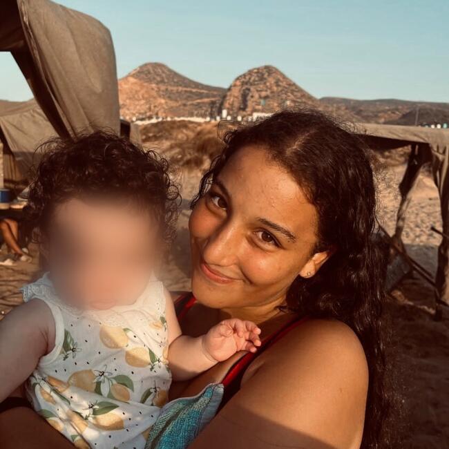 Babysitter in Colomiers: Aya