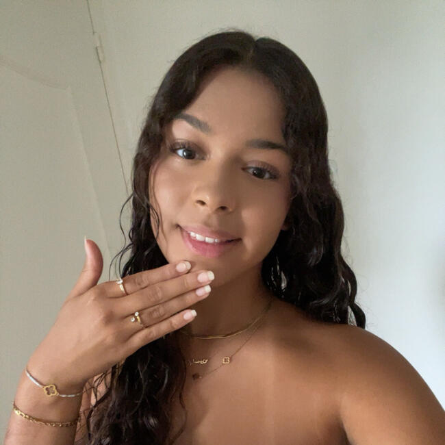 Babysitter in La Possonnière: Jasmine