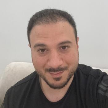 وظيفة جليسة أطفال في عمّان: فرص عمل كجليسة أطفال Yahya