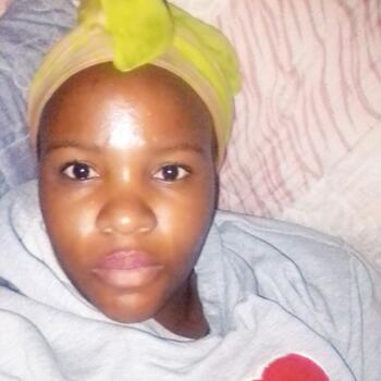 Babysitter in Johannesburg: Rose