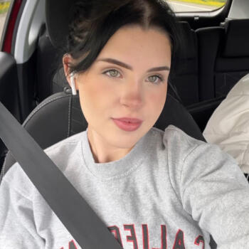 Babysitter in Dublin: Emma