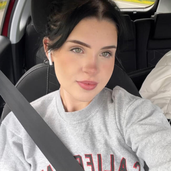 Babysitter in Dublin: Emma