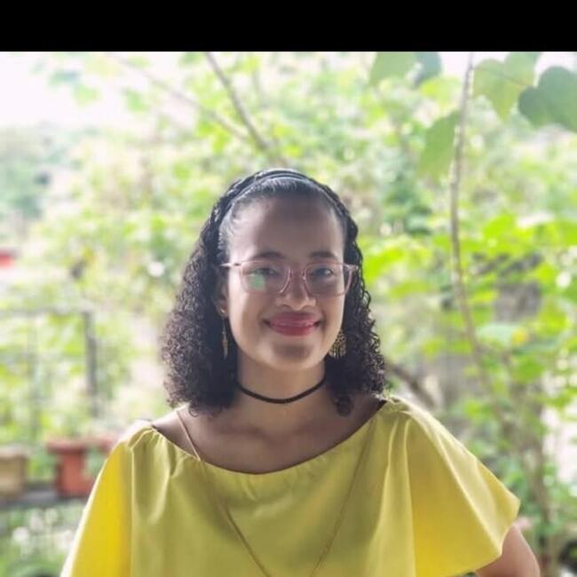 Babysitter in Burunga: Reyna