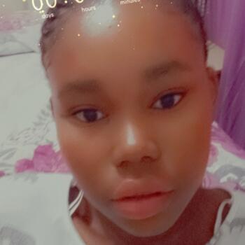 Babysitter in Kempton Park: Salmitah