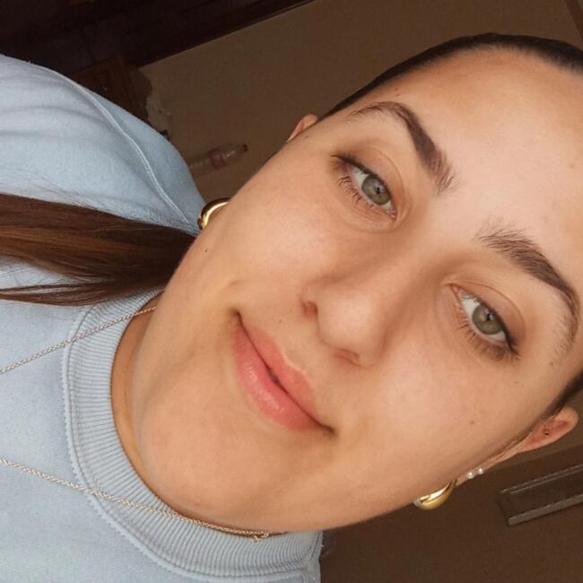 Canguro en Elda: Leila