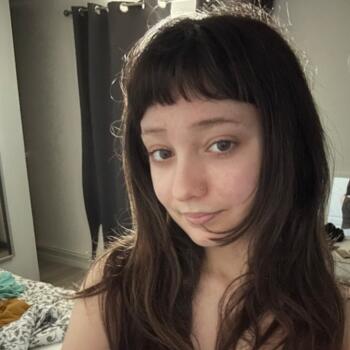 Babysitter in Tourcoing: Ines