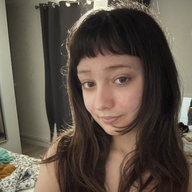 Babysitter in Tourcoing: Ines