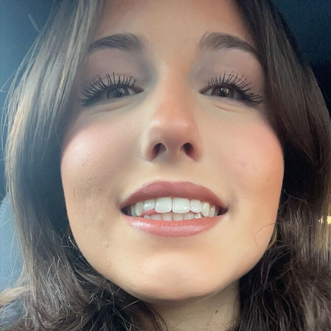 Babysitter in Bromley: Julia