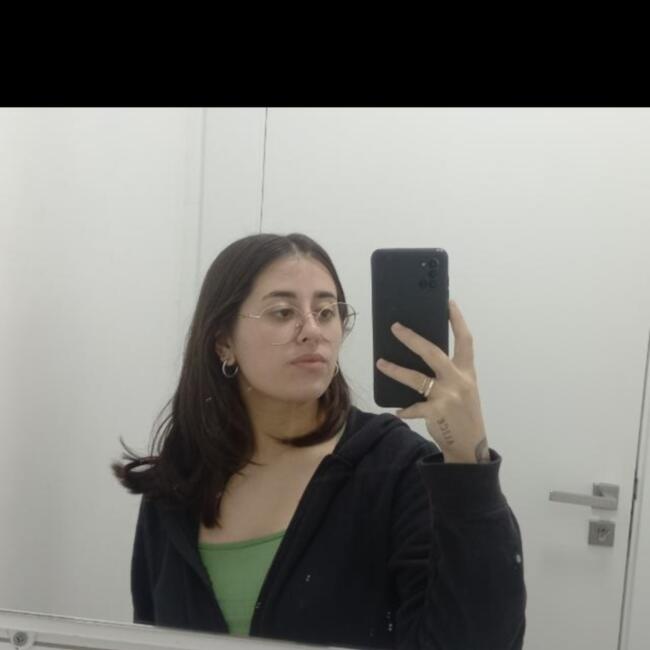 Babysitter in Biguaçu: Joana