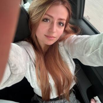 Babysitter in Liberty Hill: María Alejandra