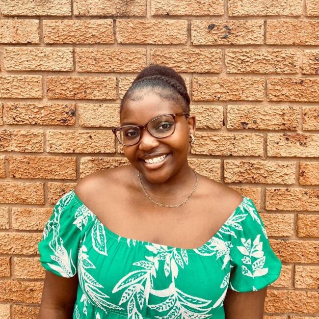 Bébiszitter Pécs területén: Thelma Rudadiso