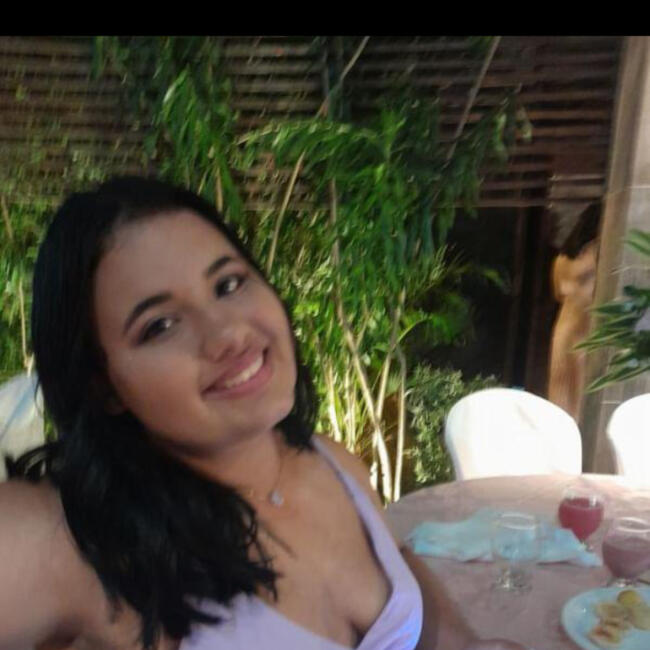 Babysitter in Santa Rita: Luíza