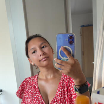 Babysitter in Châtelet: Laly