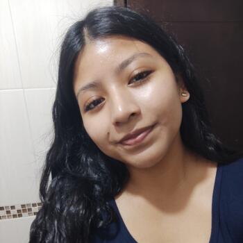 Babysitter Quito: Johana