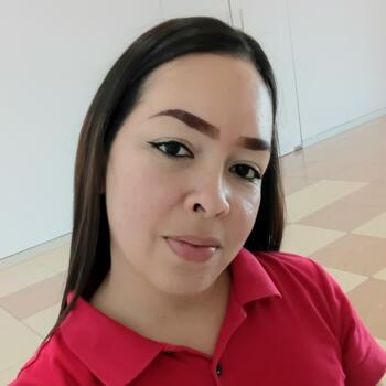 Babysitter in Nuevo Emperador: Kathya