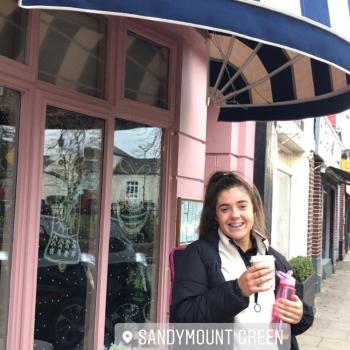 Babysitter in Bray: Lauren
