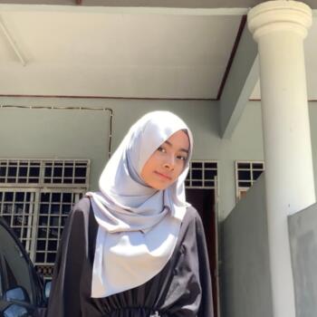 Babysitter in Shah Alam: Sya