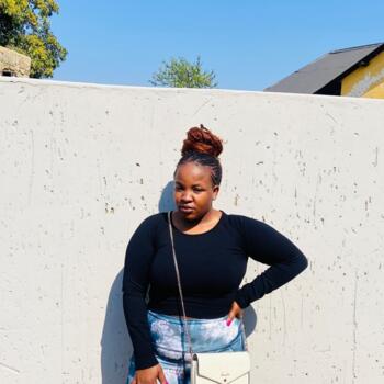 Babysitter Soweto: Dineo