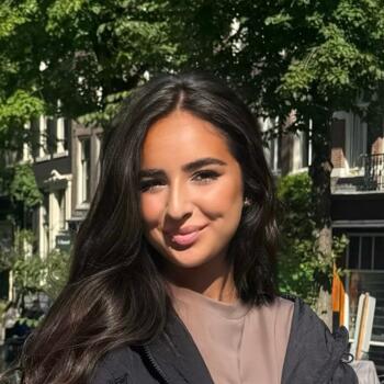 Oppas in Badhoevedorp: Lina