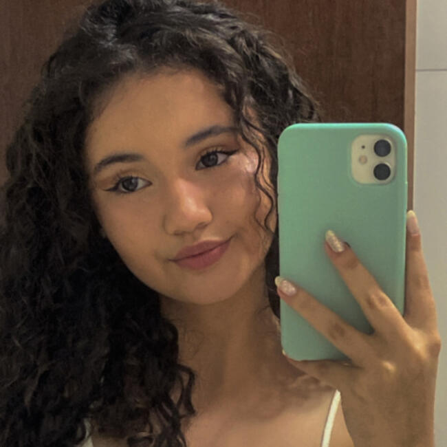 Babysitter in Cascavel: Camila